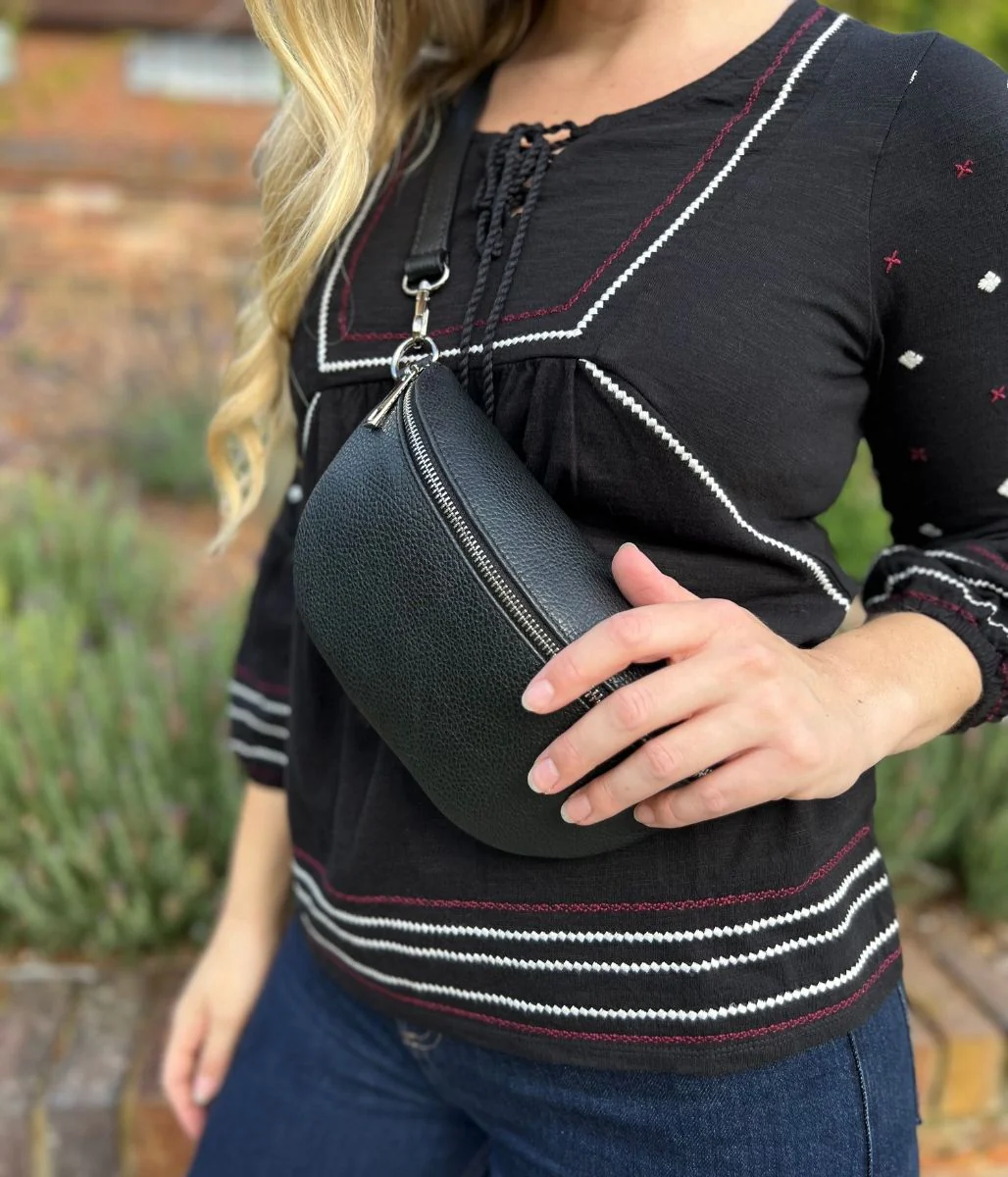 Black Leather Sling Crossbody Bag - Image 7