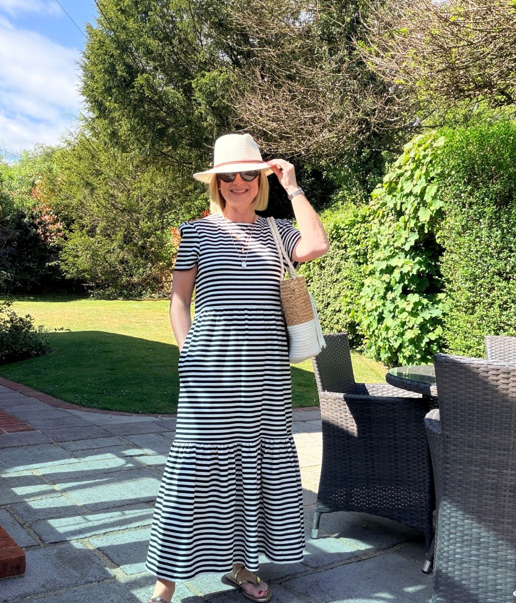 Black & White Premium Striped Jersey Dress - Image 15