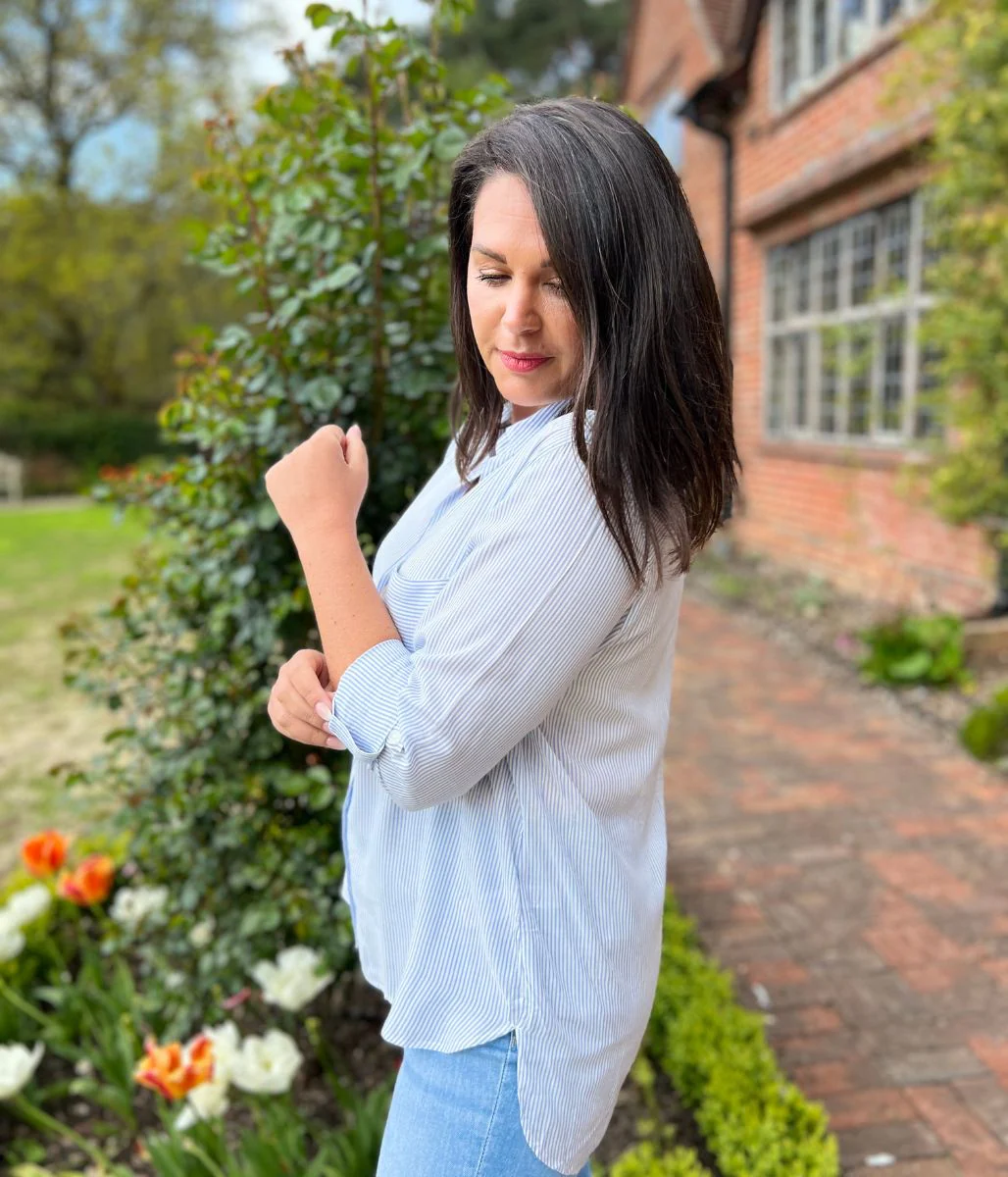Blue & White Fine Striped Shirt - Image 7