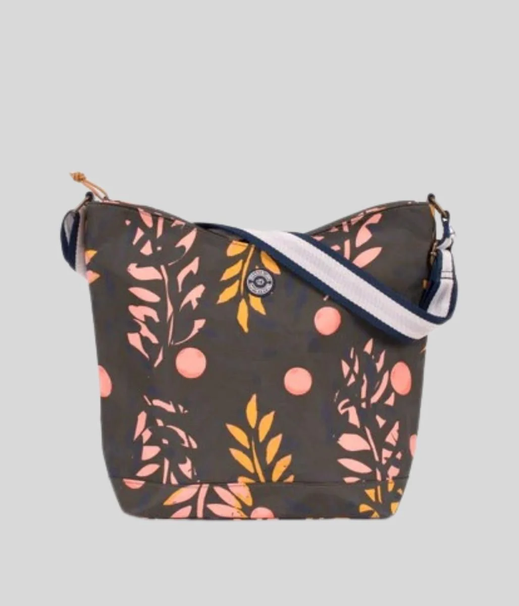 Brakeburn Winter Trailing Hobo Bag - Image 2
