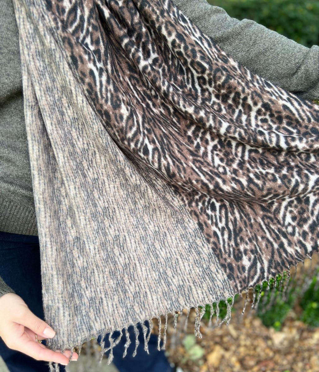 Brown Animal Print Cashmere Blend Scarf - Image 4