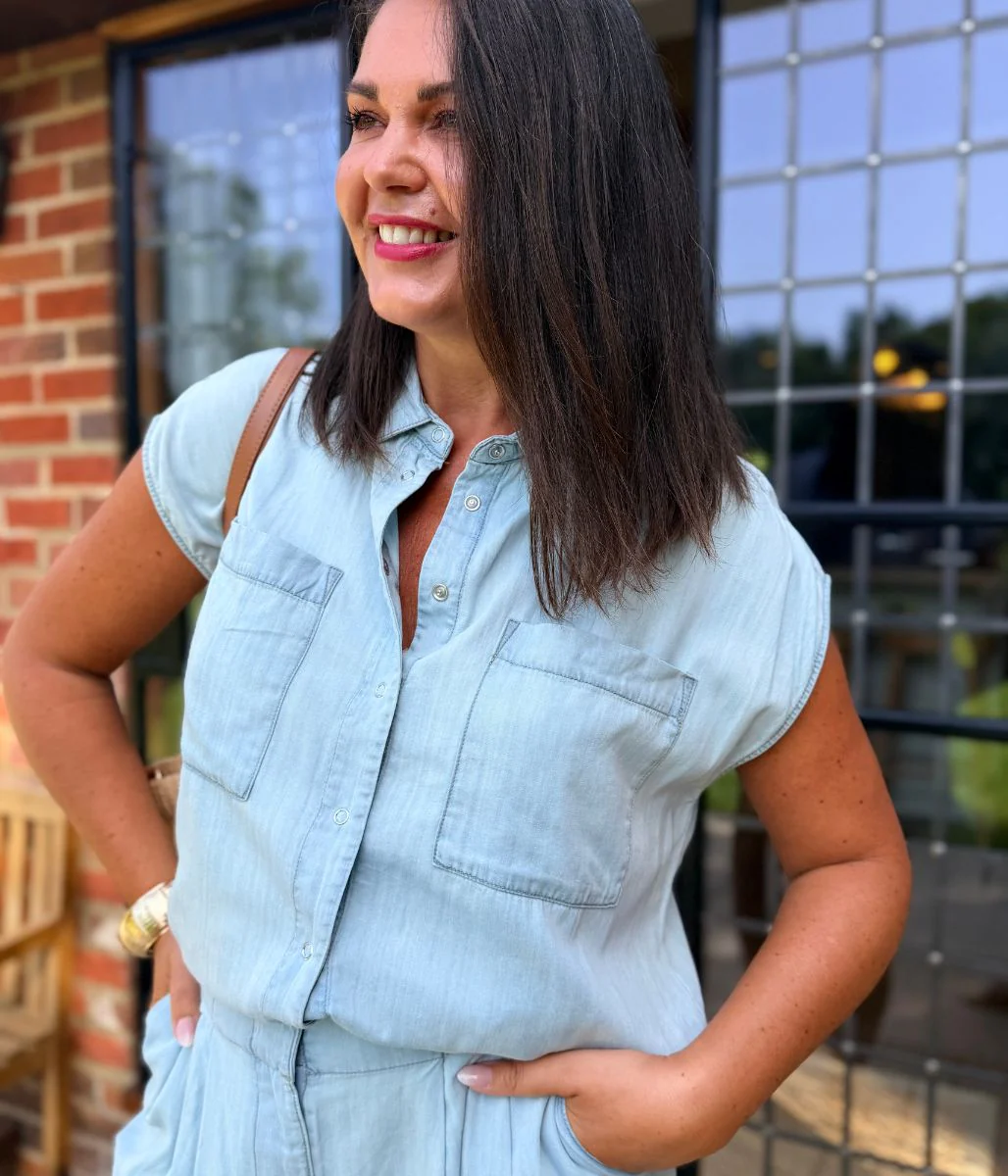 Chambray Sleeveless Shirt - Image 8