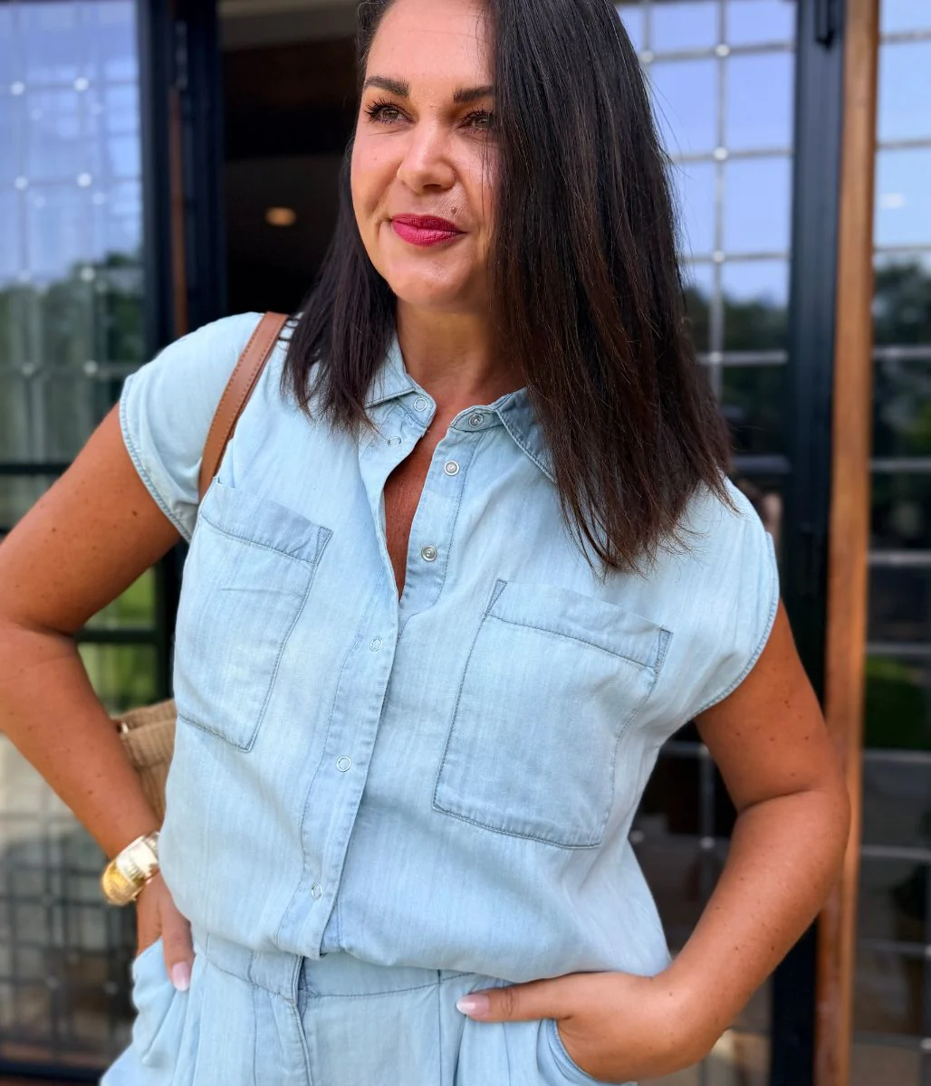 Chambray Sleeveless Shirt - Image 9