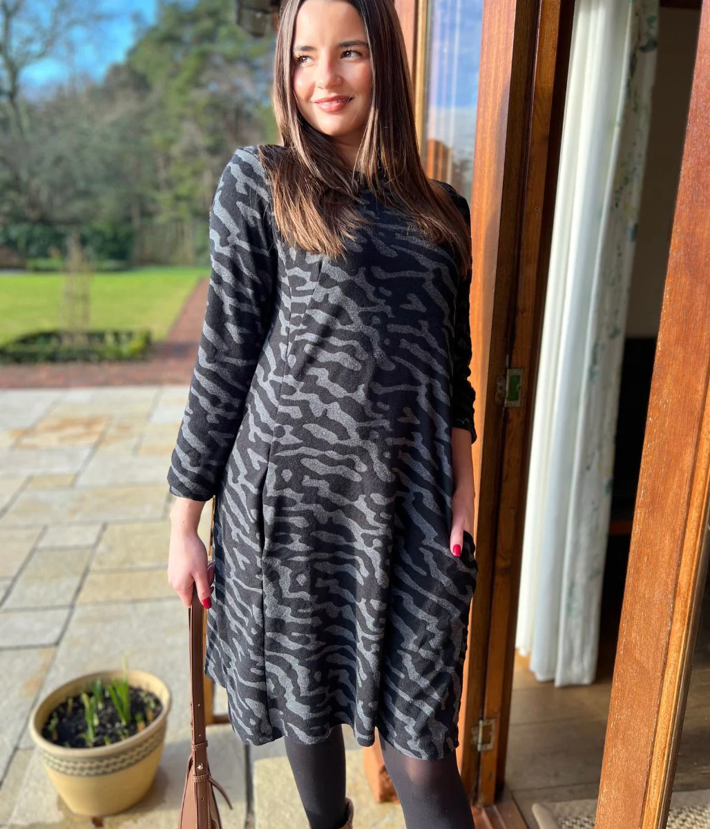 Black & Grey Animal Print Stretch Dress - Image 4