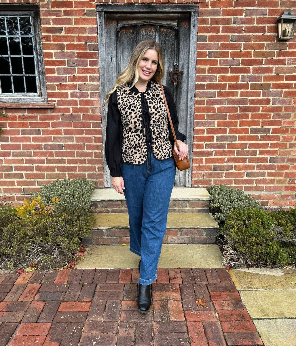 Leopard Print Tie Front Borg Gilet - Image 4
