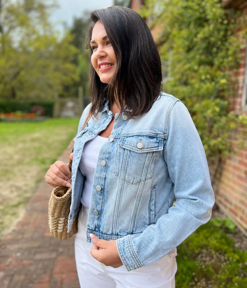 Light Denim Fitted Trucker Jacket - Image 7