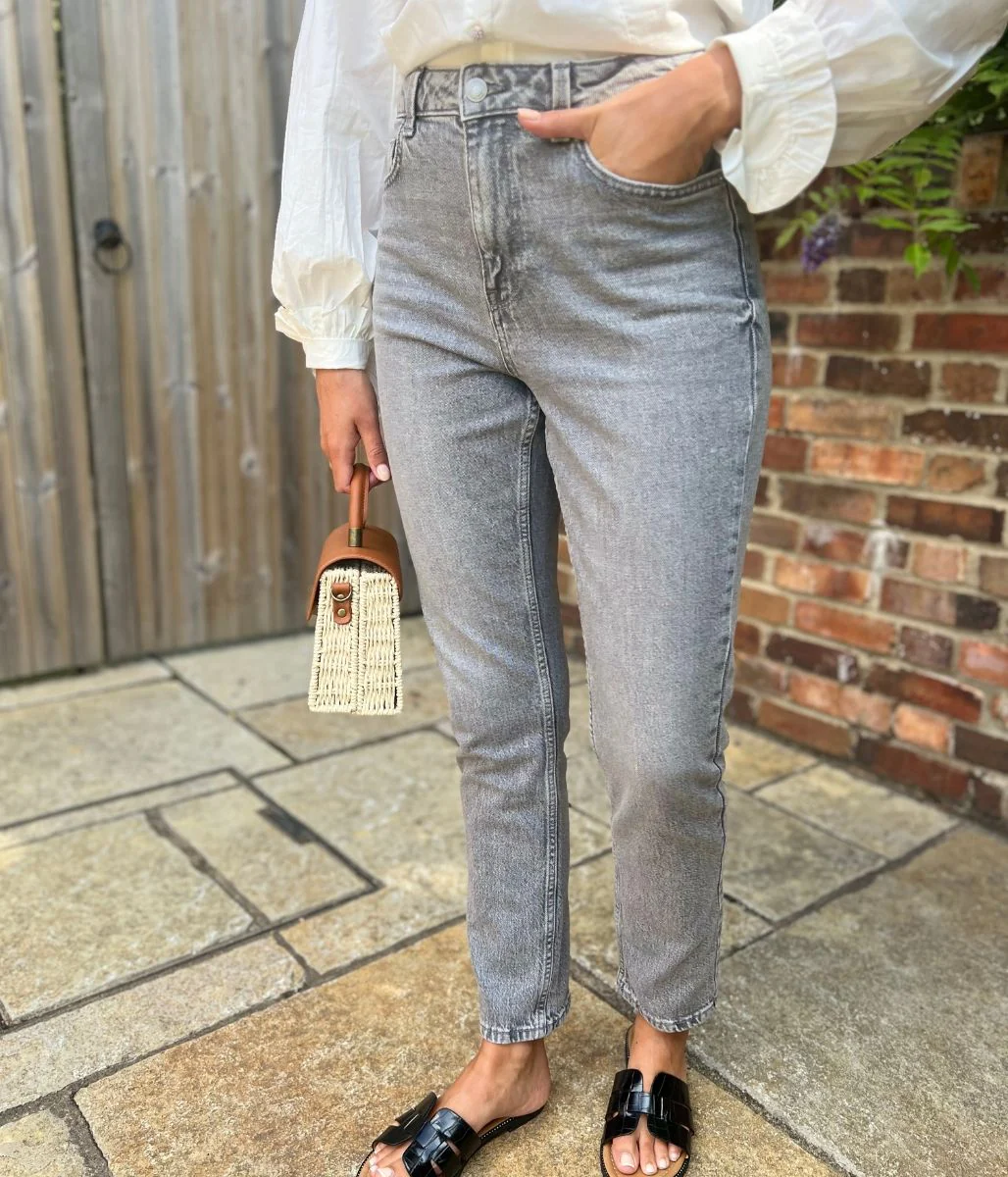 Light Grey Hannah Straight Leg Ankle Grazer Jeans - Image 7