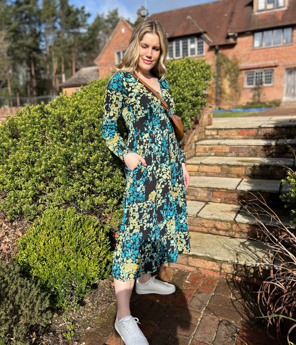 Megan Printed Long Sleeve Jersey Dress - Image 7
