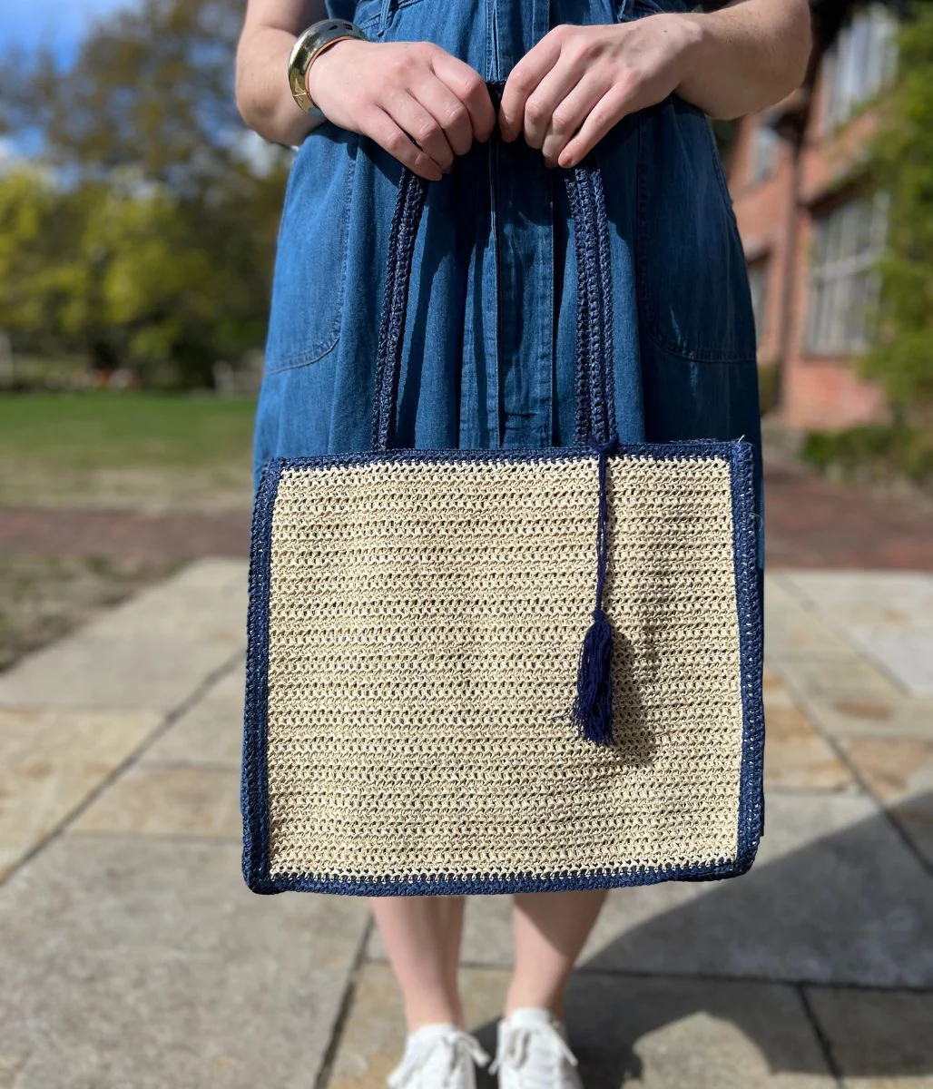 Navy Trim Raffia Tote Bag - Image 2