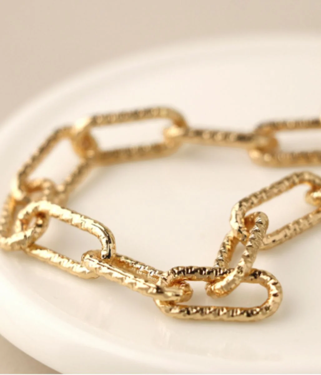 POM Golden Textured Paperchain Link Necklace - Image 4