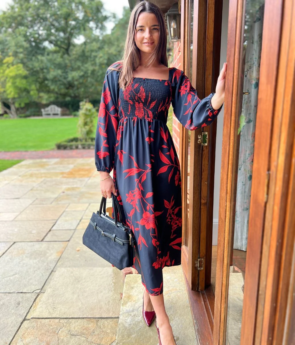 Red & Black Print Shirred Midi Dress - Image 3