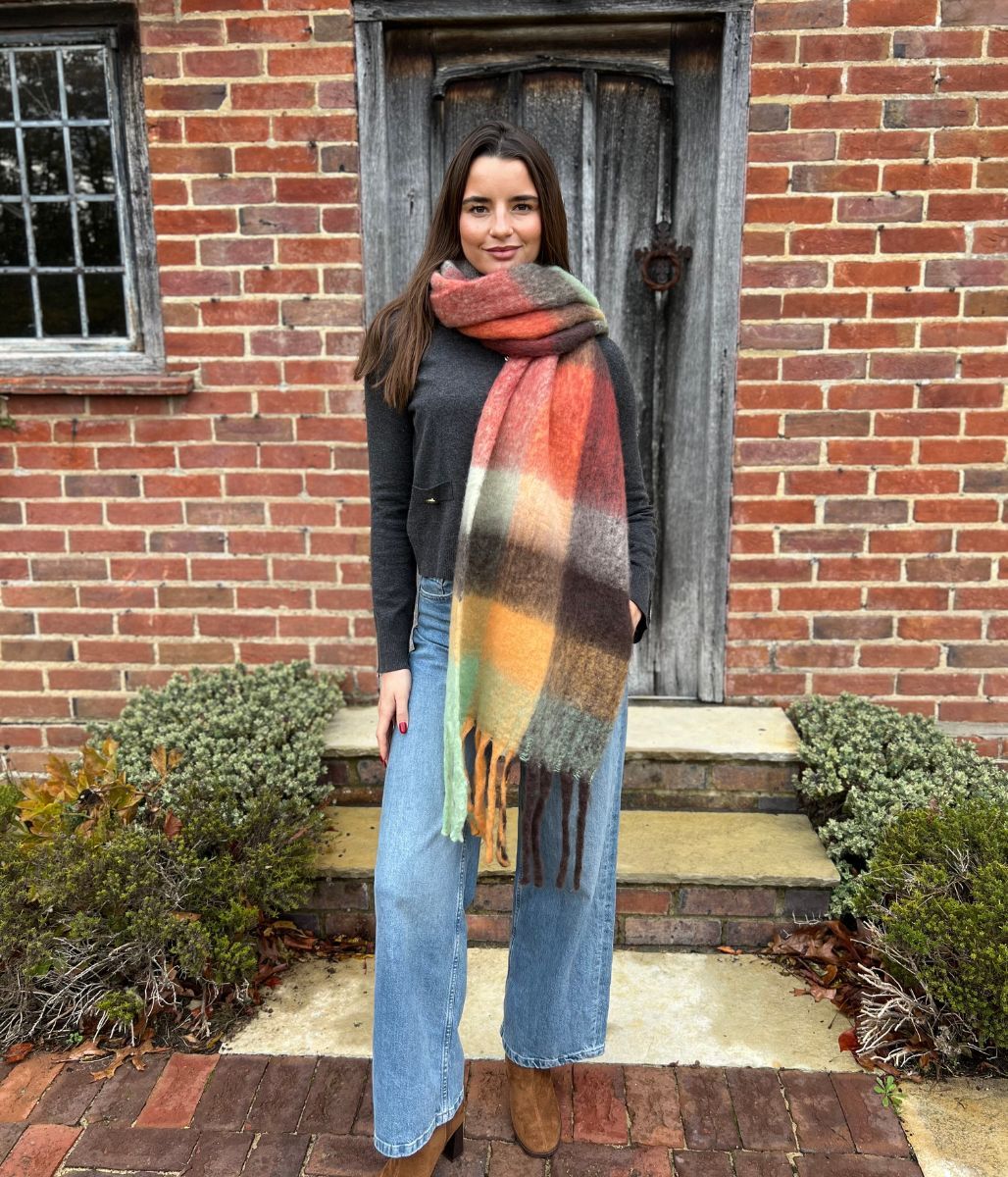 Red & Green Cosy Tassel Scarf - Image 4