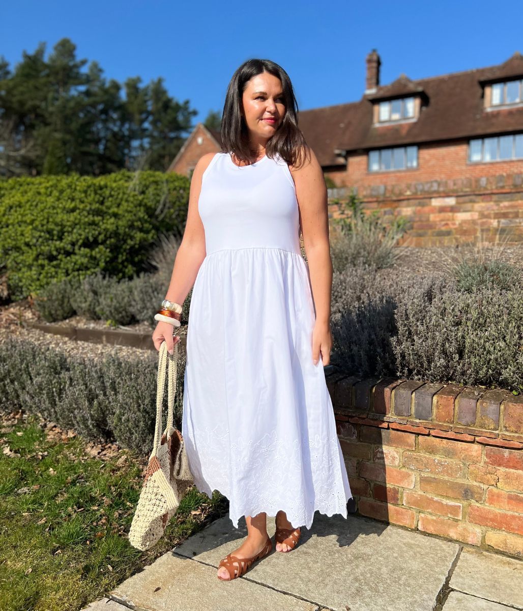 White Embroidered Contrast Dress - Image 5