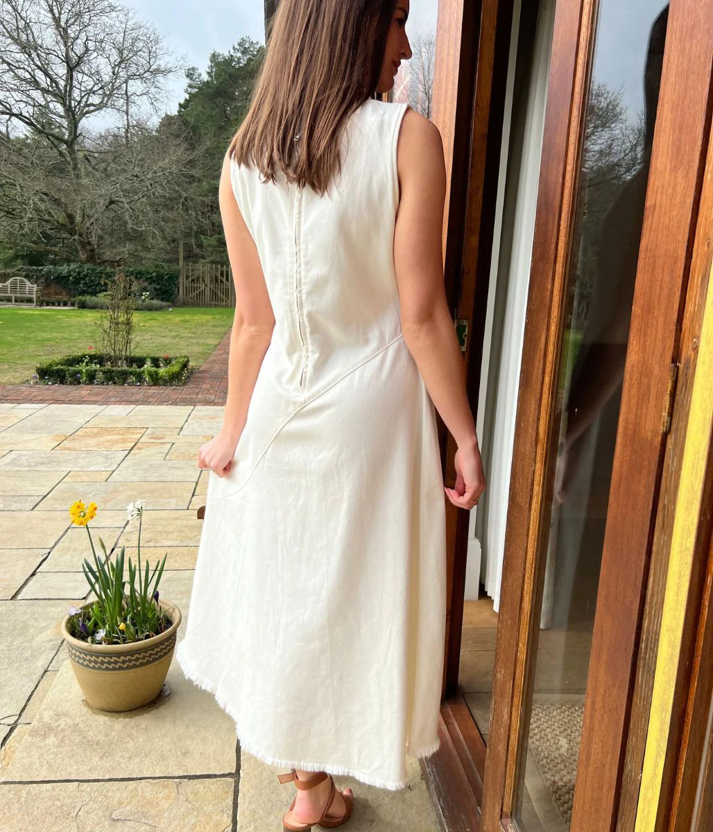 White Sleeveless Raw Hem Denim Dress - Image 7