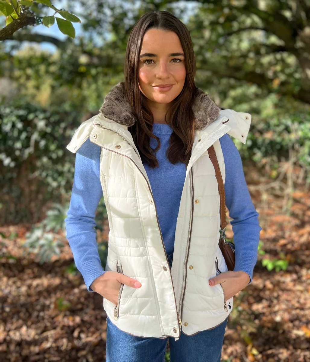 Winter White Melford Hooded Gilet - Image 4