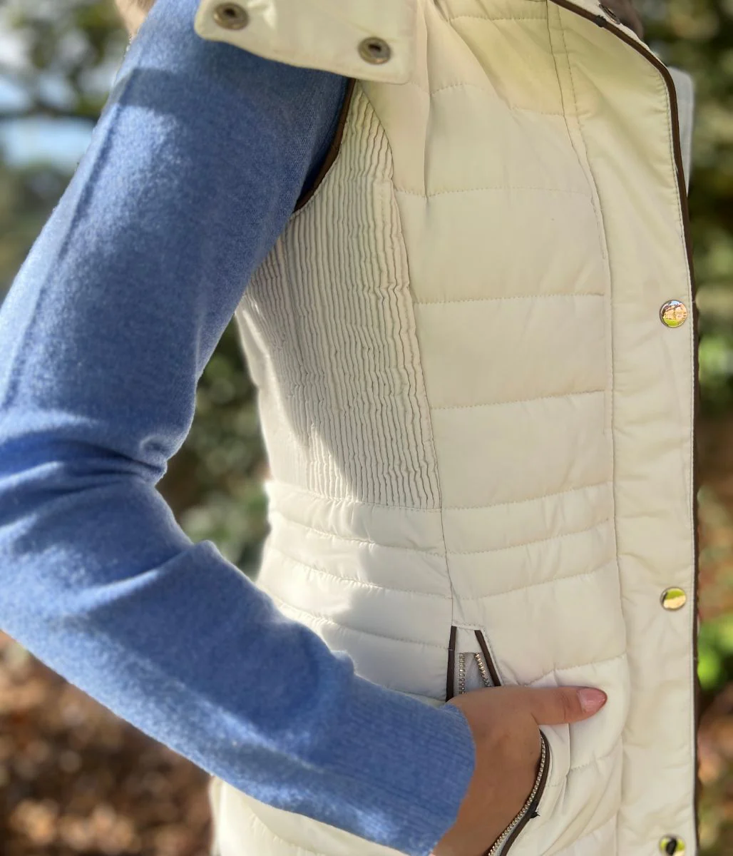 Winter White Melford Hooded Gilet - Image 5