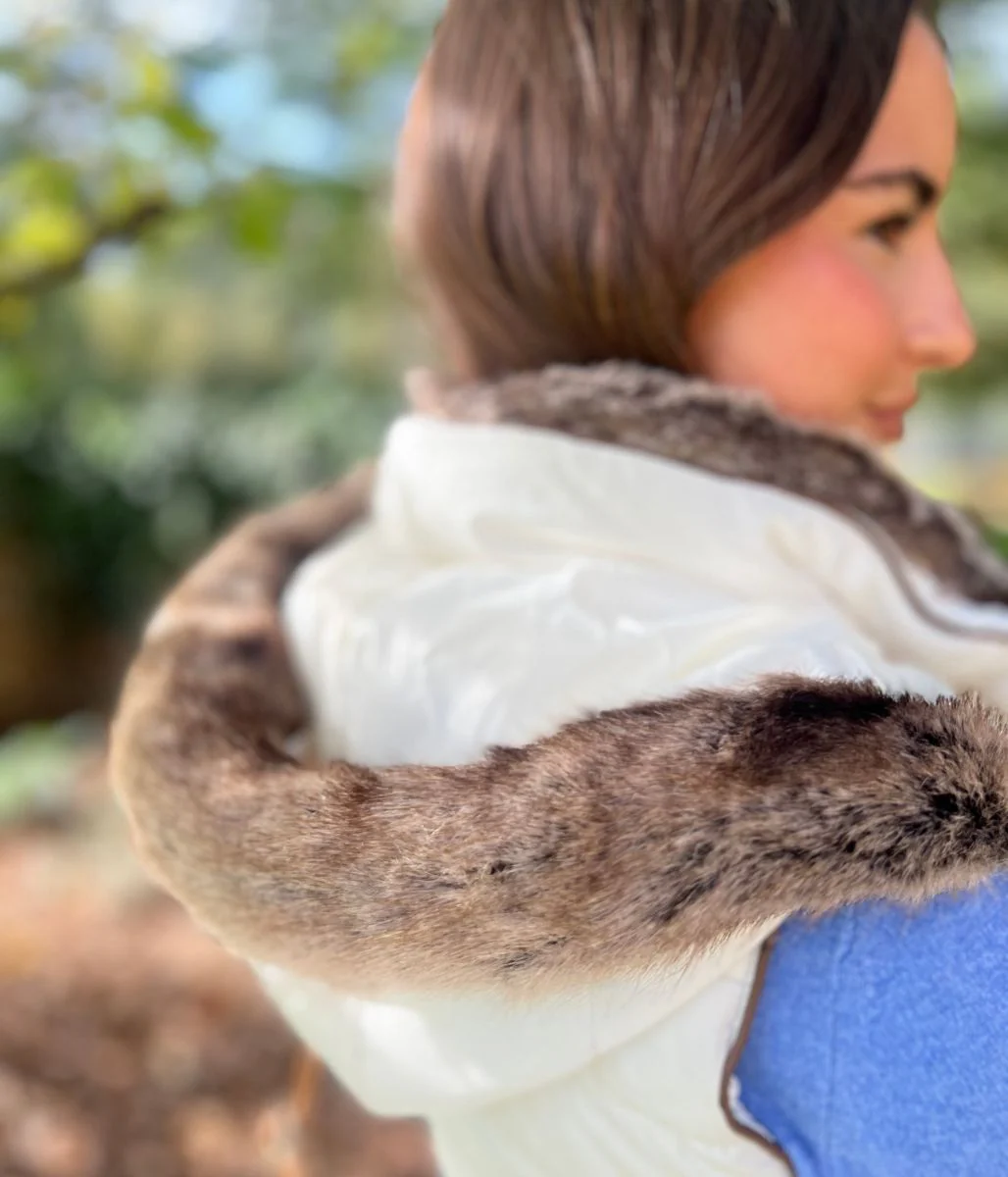 Winter White Melford Hooded Gilet - Image 9